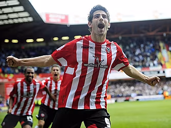 Ched Evans signs for Chesterfi...