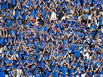 Euro 2016 Live: Iceland vs Aus...