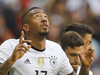 Germany set up colossal quarte...