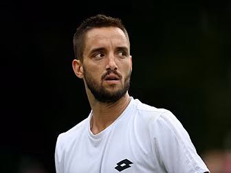 WATCH: Viktor Troicki threw an...