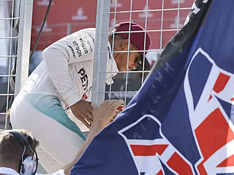 Lewis Hamilton's radio com...