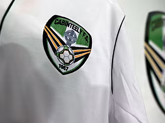 WATCH: Cabinteely striker scor...