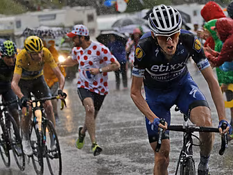 Ireland's Dan Martin puts...