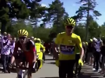 WATCH: Chris Froome runs up Mt...