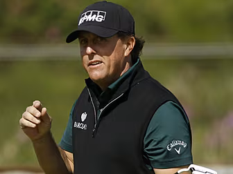 Phil Mickelson equals major ch...