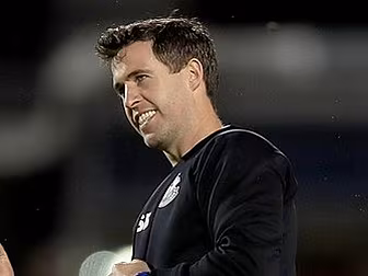 Stephen Bradley praises his si...