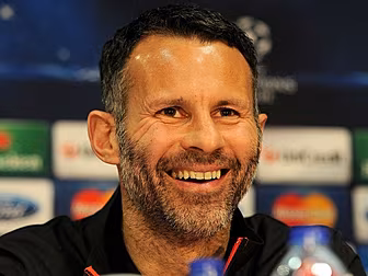 WATCH: Ryan Giggs gives a mast...