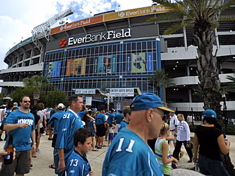 NFL team open their stadium do...