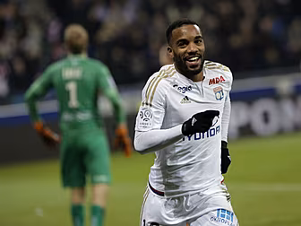 Transfer Talk: Arsenal must st...