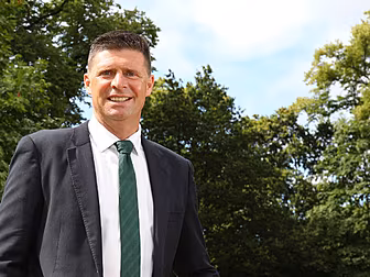 Niall Quinn puts Robbie Keane&...
