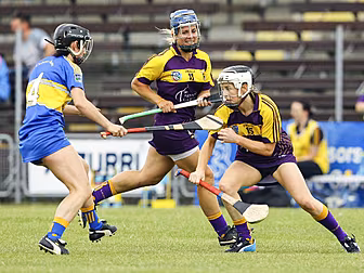 Wexford leave it late to set u...