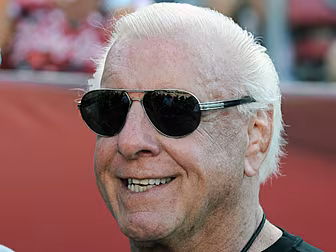 Ric Flair doesn't hold bac...