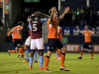 WATCH: Aston Villa's Jores...