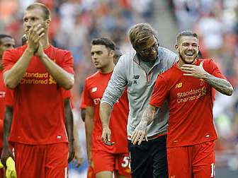 John Giles tips Liverpool to w...