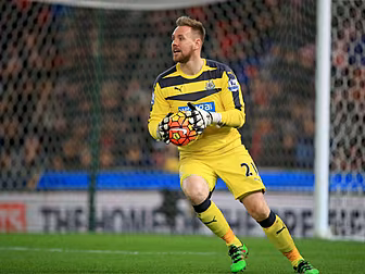 Ireland goalkeeper Rob Elliot...