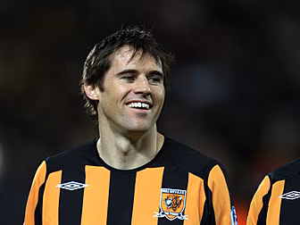 Kevin Kilbane gives us the ins...