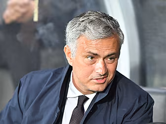 Jose Mourinho praises Man Unit...