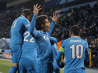 Zenit St. Peters-burger: Fast-...