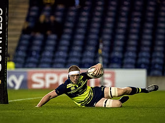 Leinster get back to winning w...