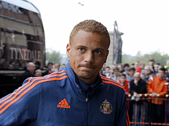 Wes Brown's short playing...