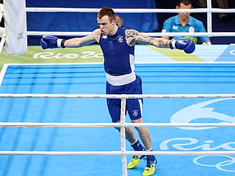 Steven Donnelly to turn profes...