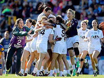 Kildare win tight game to clai...