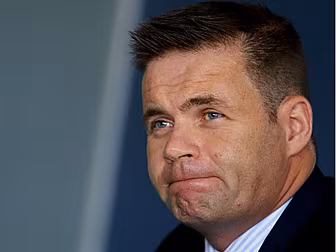 Dessie Farrell to step down as...