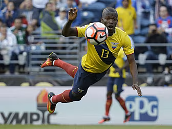 WATCH: Enner Valencia avoids a...
