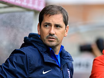 Manager resigns from English c...