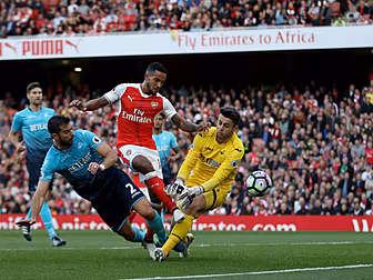 Pat Nevin explains why Walcott...