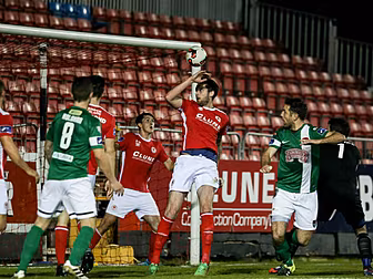 Less than 900 fans attend Mond...