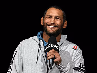 Dan Henderson hints at coming...