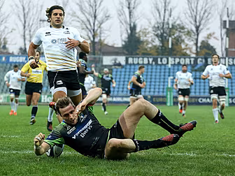 Connacht outclass Zebre to top...