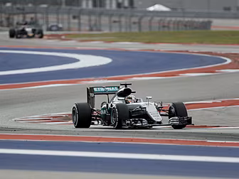 Lewis Hamilton claims 50th Gra...