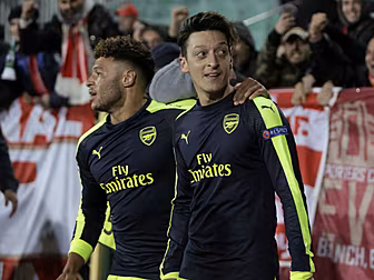 WATCH: Mesut Ozil completes Ar...