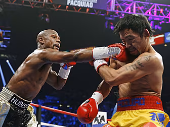 Mayweather shows off cheque fo...