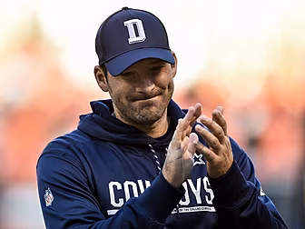 Tony Romo reminded us why we l...
