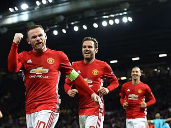 Manchester United trounce Feye...