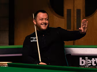 Mark Allen scores his first ca...