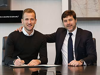Harry Kane commits to Tottenha...