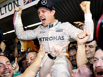 Nico Rosberg announces retirem...