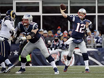 NFL Recap: Tom Brady breaks an...