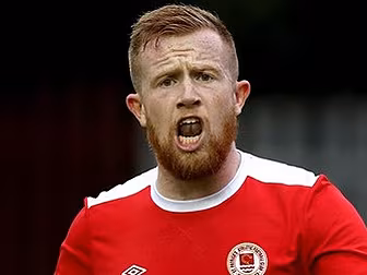 Dundalk sign Sean Hoare ahead...