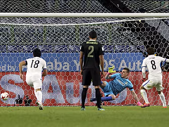 WATCH: Referee uses video repl...