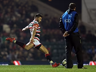 Late Owen Williams penalty con...
