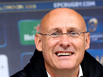 France to cease selecting play...