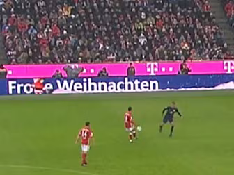 WATCH: Thiago Alcantara inadve...
