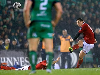 Munster edge a tight affair ag...