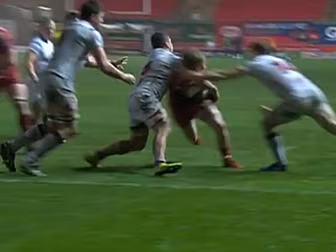 WATCH: Sean Reidy sin binned a...