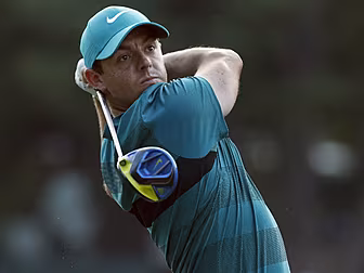 Rory McIlroy narrowly misses o...